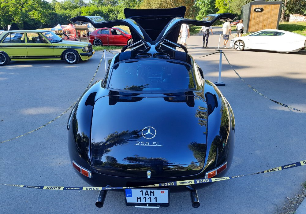 Signature Autosports Mercedes 355 SL, 2024