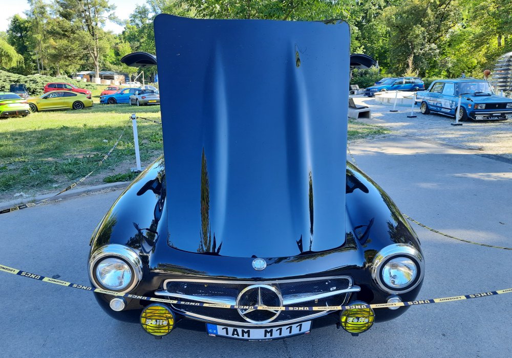 Signature Autosports Mercedes 355 SL, 2024