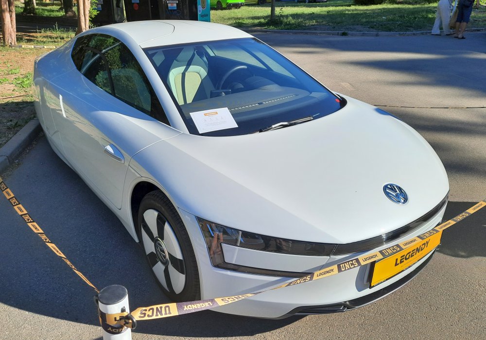 Volkswagen XL1, 2015