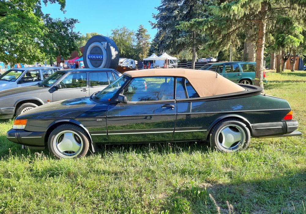 Saab 900 Turbo Convertible