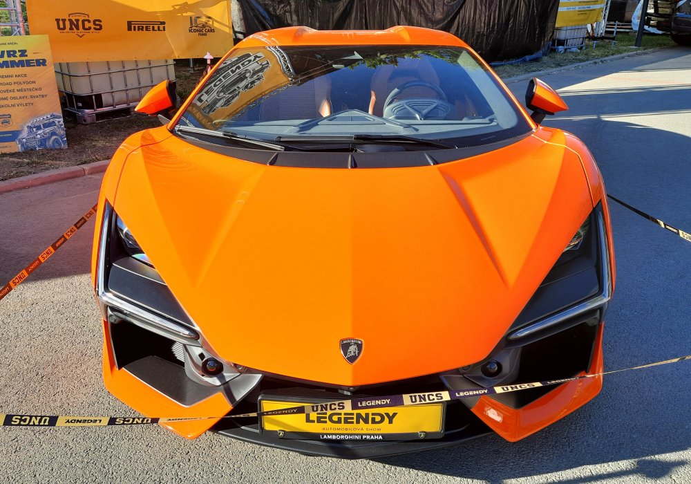 Lamborghini Revuelto