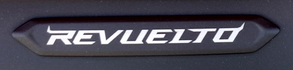 Lamborghini Revuelto