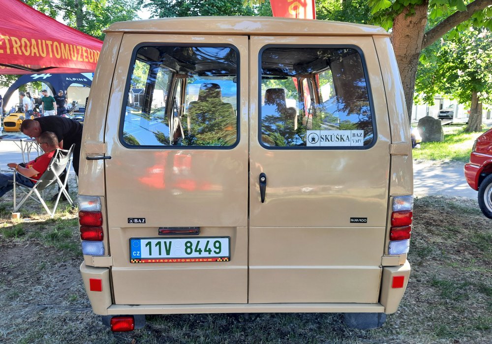 BAZ MNA 900 P1