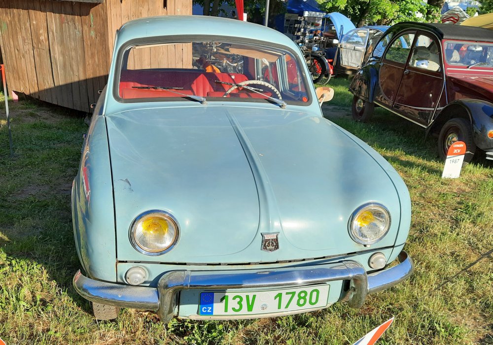 Renault Dauphine