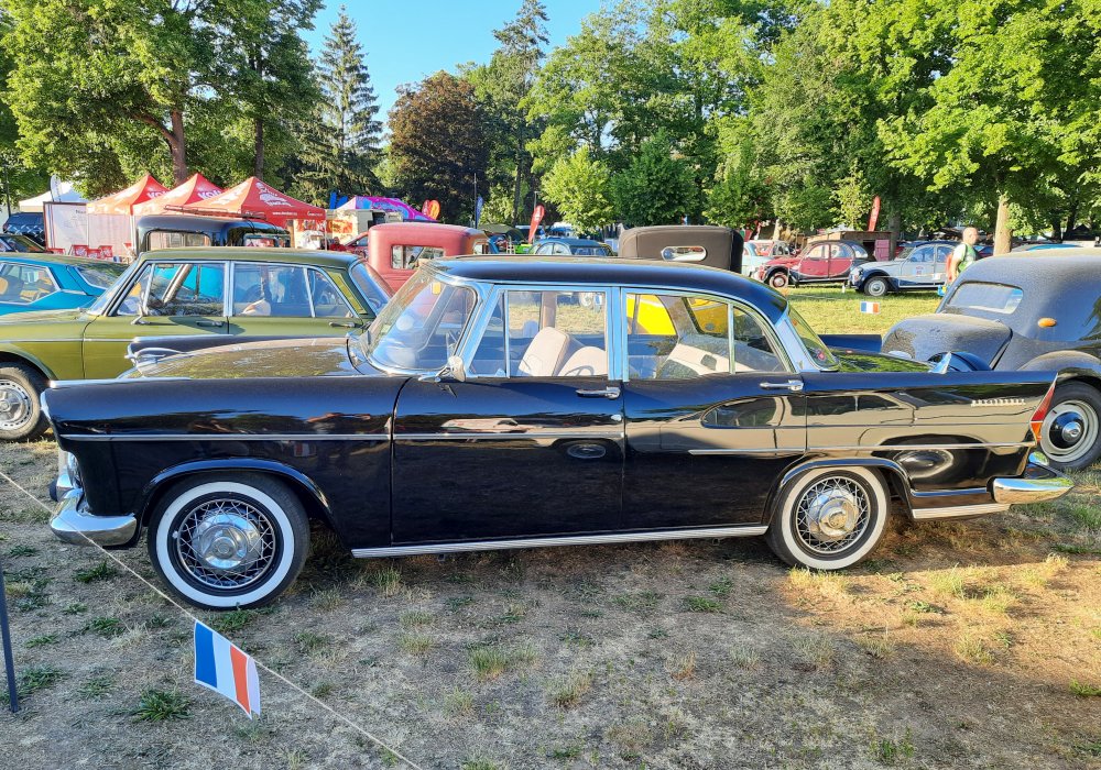 Simca Vedette Pr�sidence