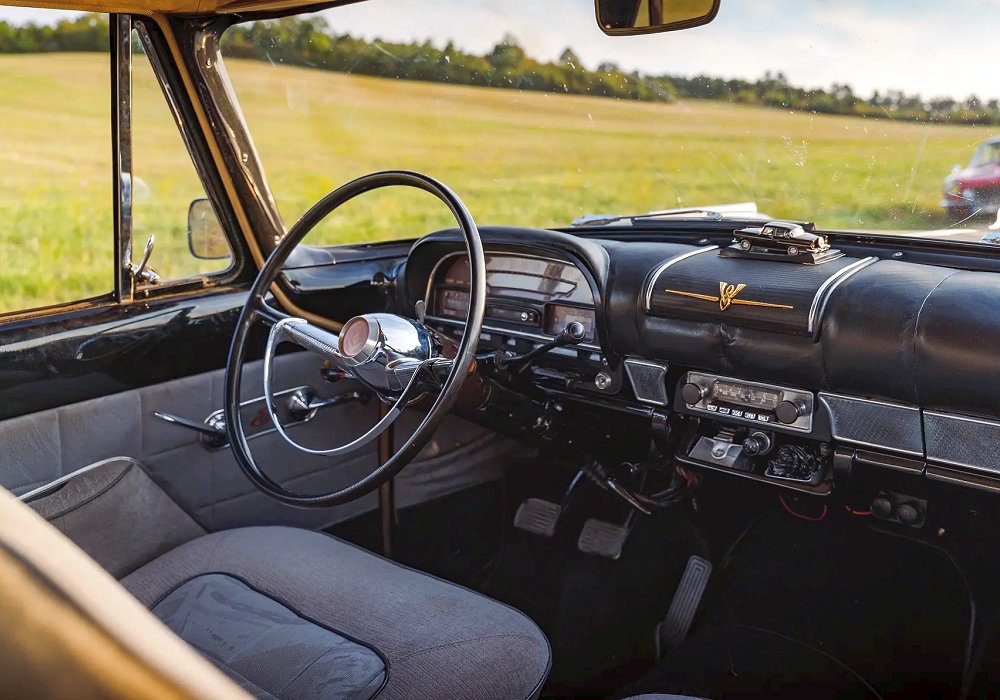 Simca Vedette Pr�sidence