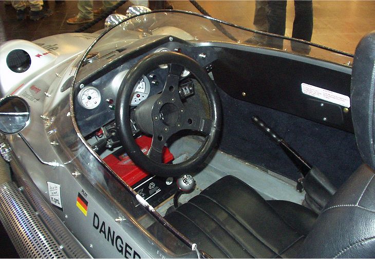 fotografie auta, kliknutm okno zavete