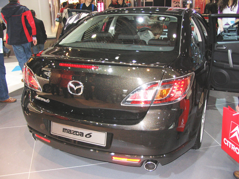 Mazda 6 Sedan 2.0 AT