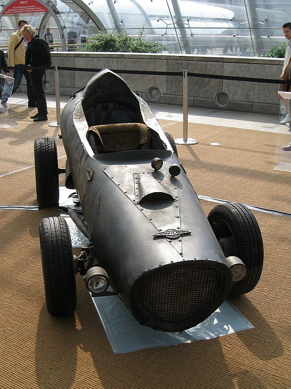 fotografie auta, kliknutm okno zavete