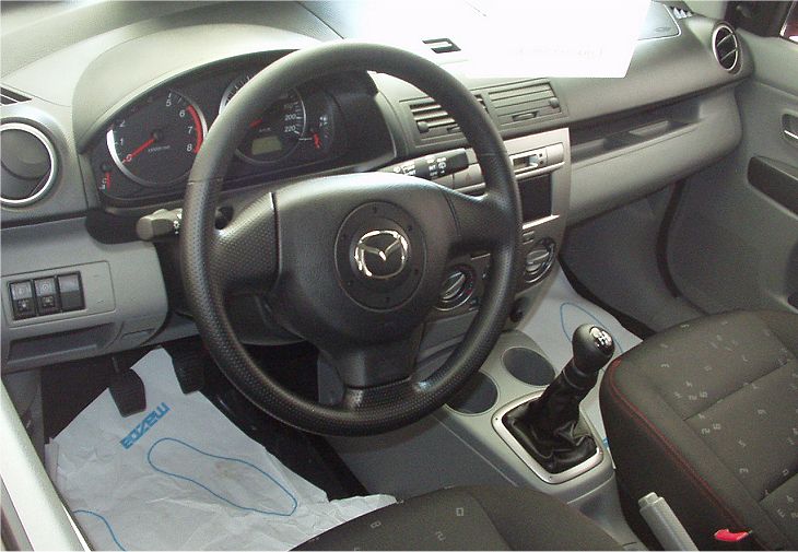 Mazda 2 1.25i