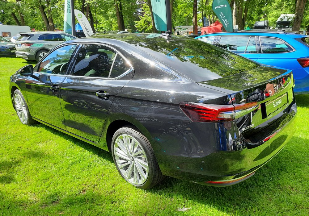 koda Superb 2.0 TDI 193 DSG 4x4 Laurin&Klement, 2025