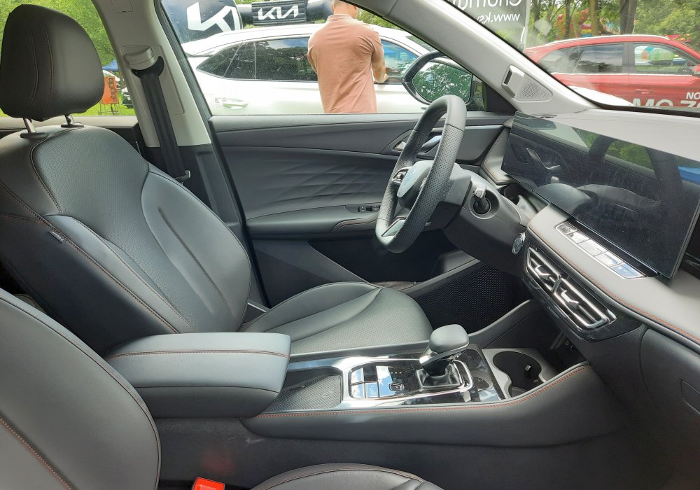 MG EHS 1.5 PHEV Exclusive, 2025