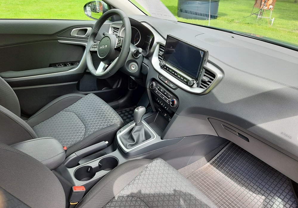 Kia Ceed SW 1.5 T-GDI 140 Spin, 2025