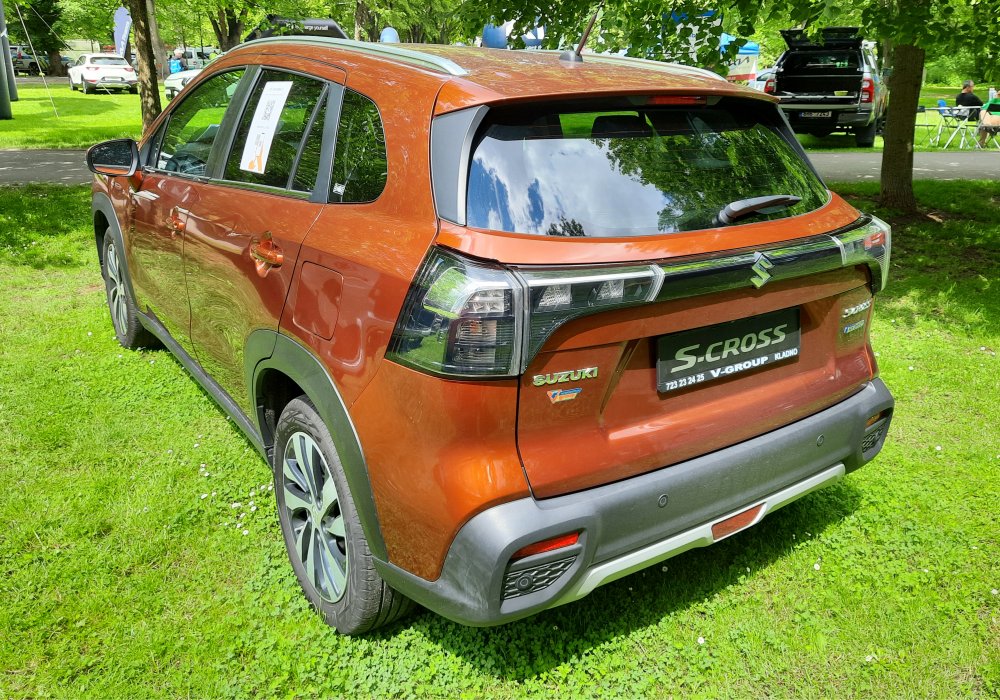 Suzuki SX4 S-Cross 1.4 BoosterJet Hybrid Elegance, 2022