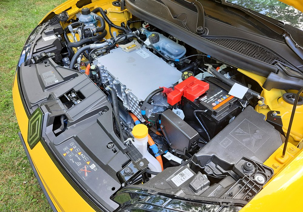 Renault 5 E-Tech 150 Iconic Cinq, 2025