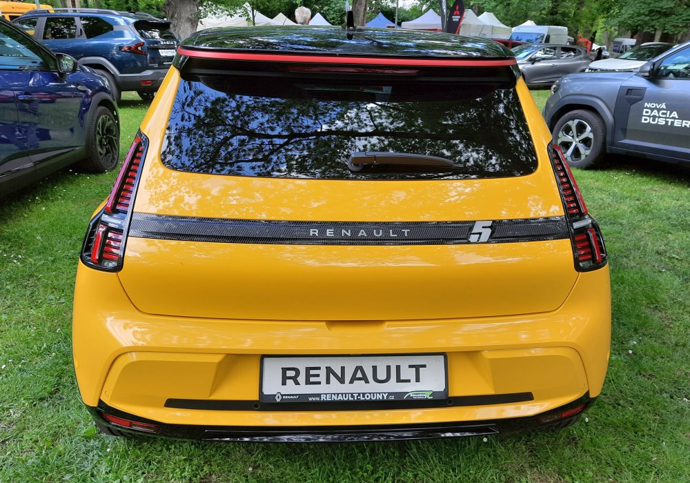 Renault 5 E-Tech 150 Iconic Cinq, 2025