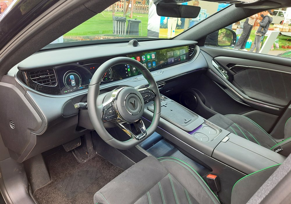 Voyah Free REV 318 RWD, 2025