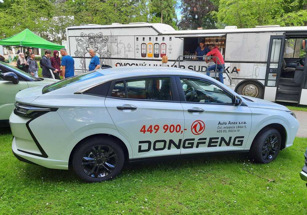 Dongfeng Shine E1