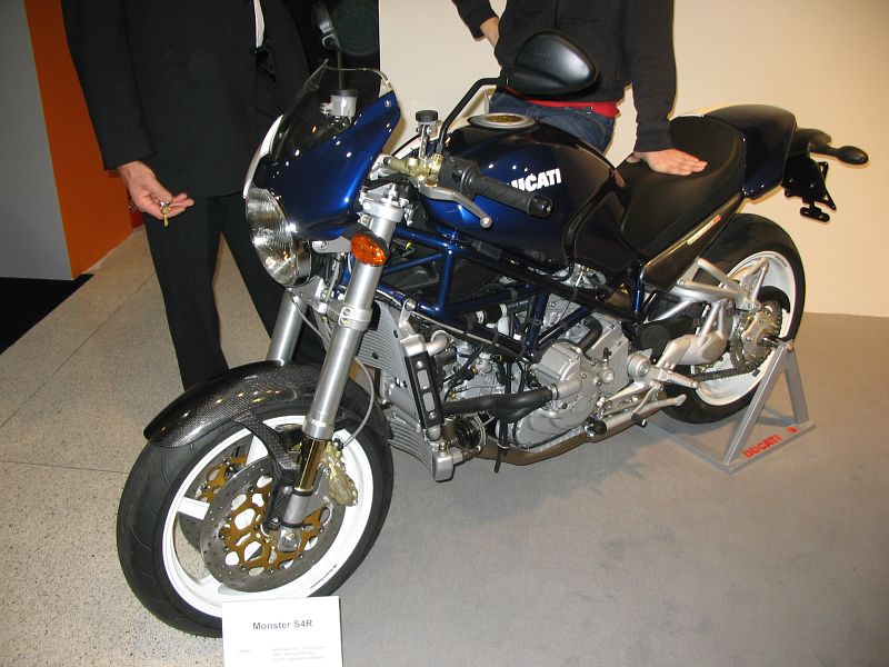 fotografie auta, kliknutm okno zavete