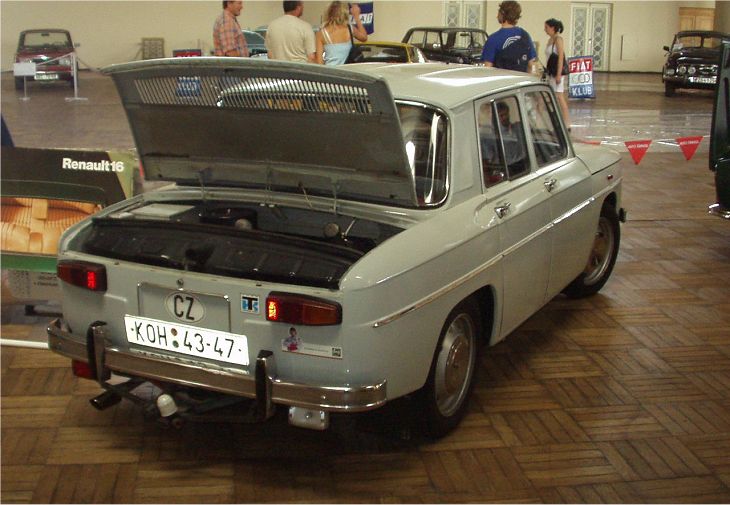 Renault 8, 1965