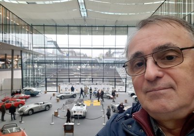 Autor na v�stav� HH97