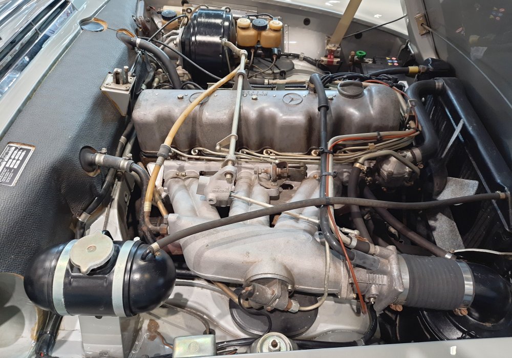 Mercedes-Benz 280 SL Hardtop, 1969