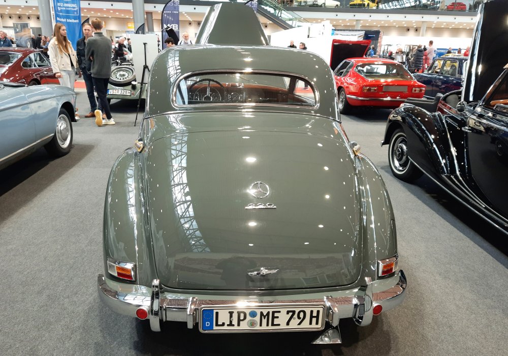 Mercedes-Benz 220 Coup�