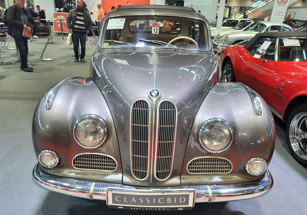 BMW 501