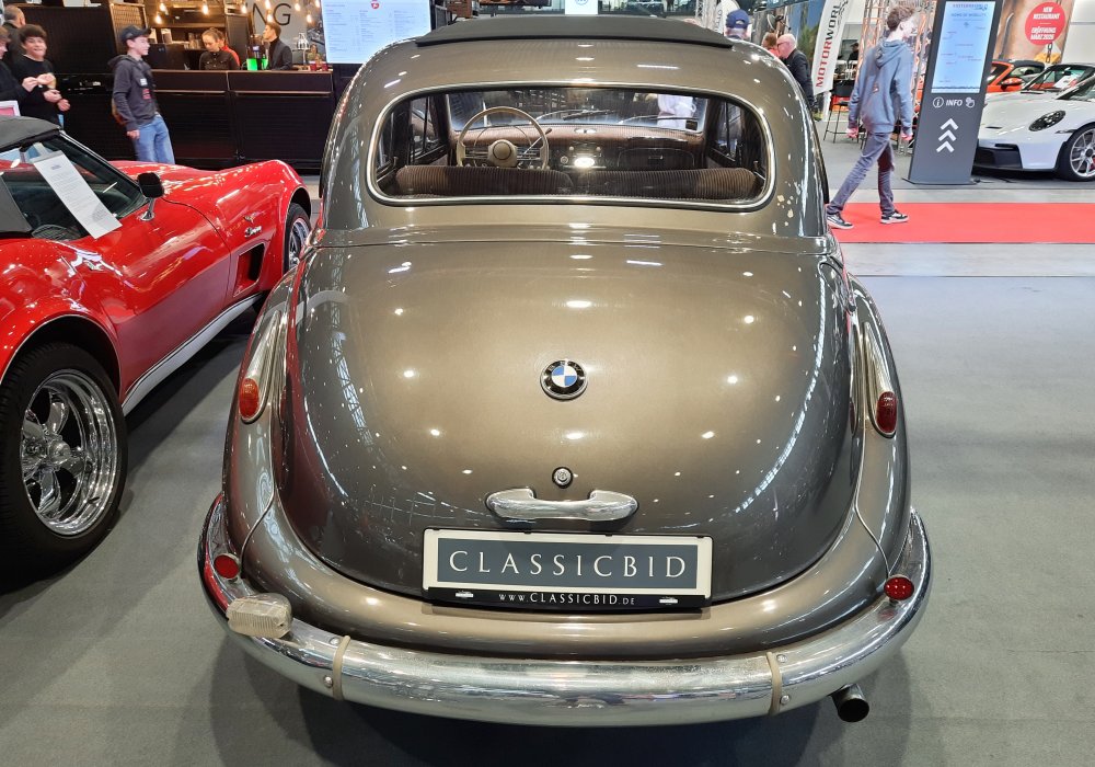 BMW 501