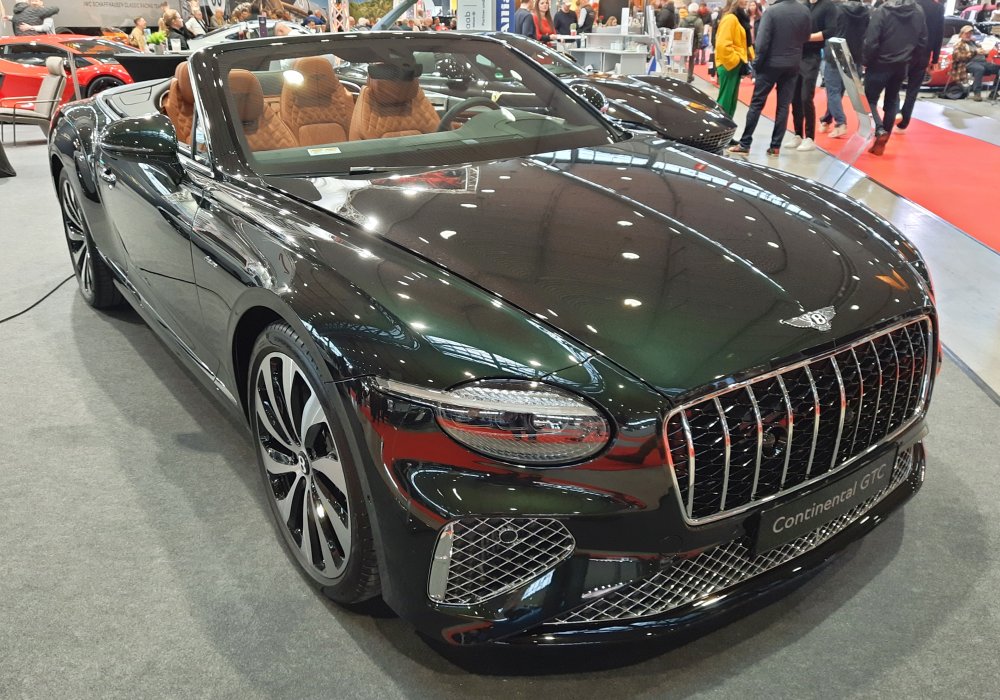 Bentley Continental GTC Azure V8 Hybrid, 2026
