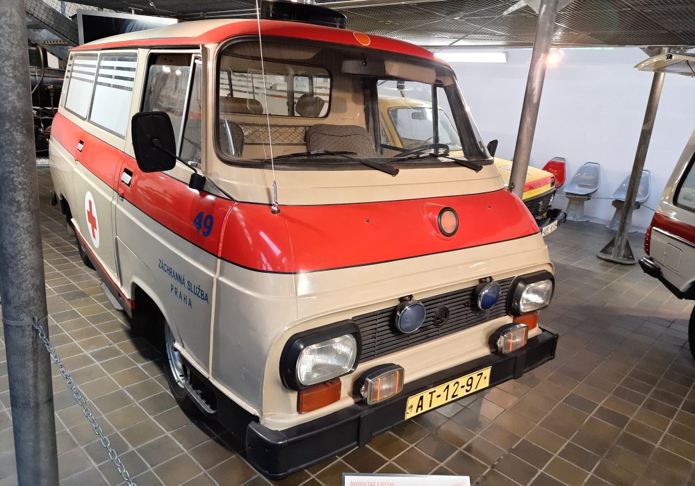 TAZ koda 1203 M sanita, 1987