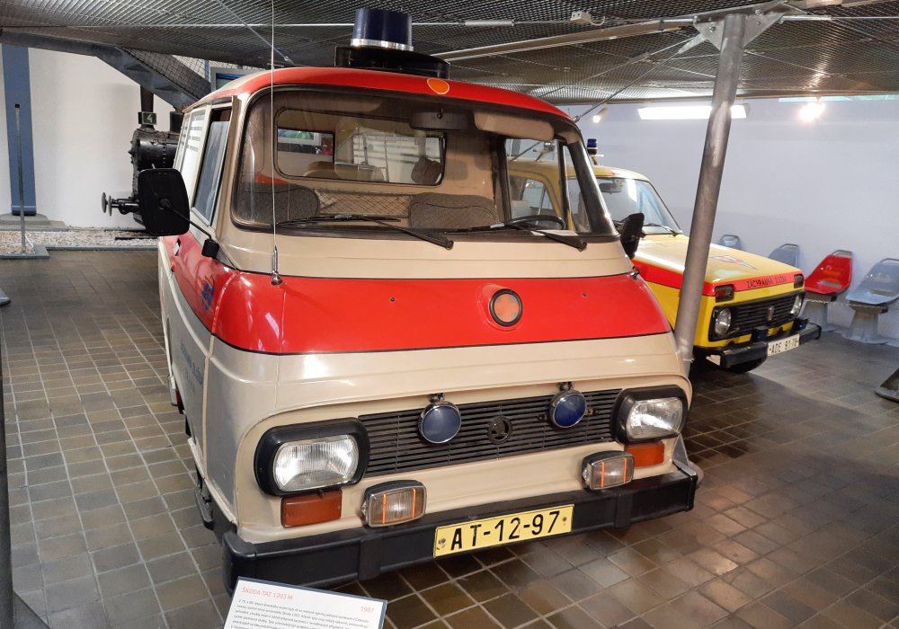 TAZ koda 1203 M sanita, 1987