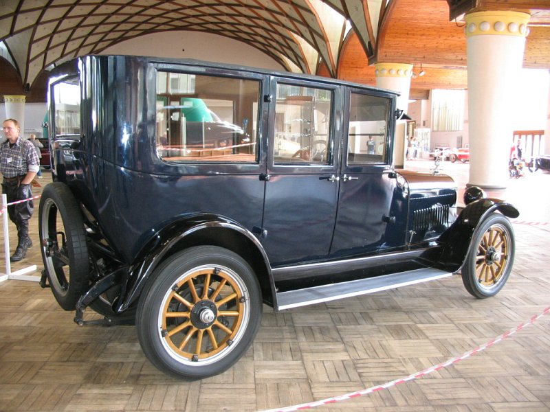 Nash Series 681 Sedan, 1918