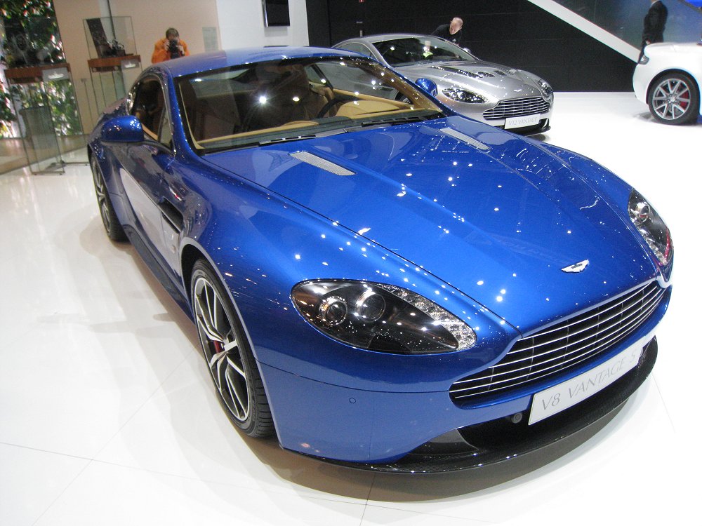 Aston Martin V8 Vantage S Coupe, 2012