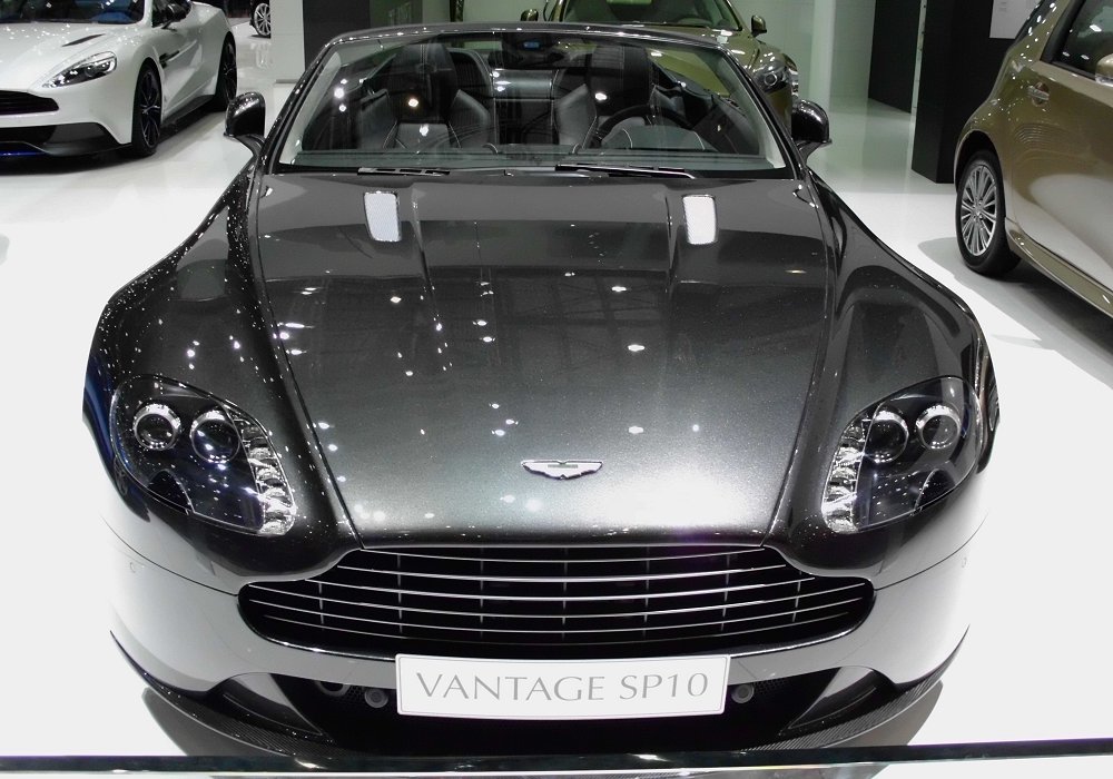 Aston Martin V8 Vantage S Roadster SP10, 2013