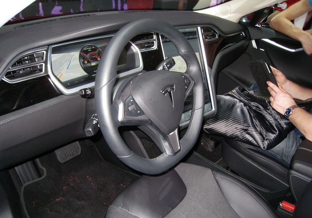 Tesla Model S P85, 2014