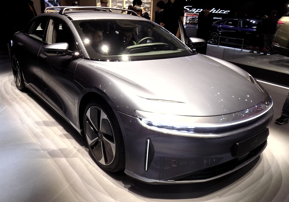 Lucid Air Pure RWD