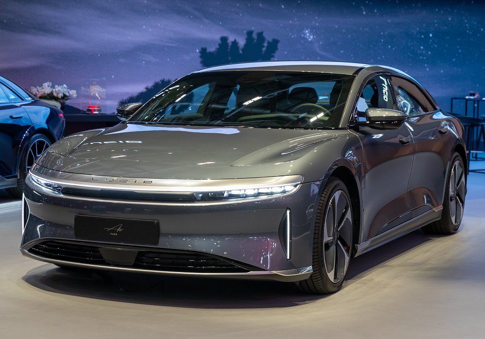 Lucid Air Pure RWD