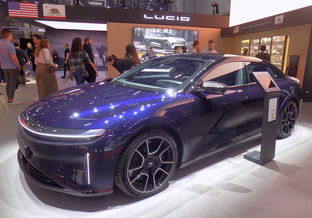 Lucid Air Sapphire AWD