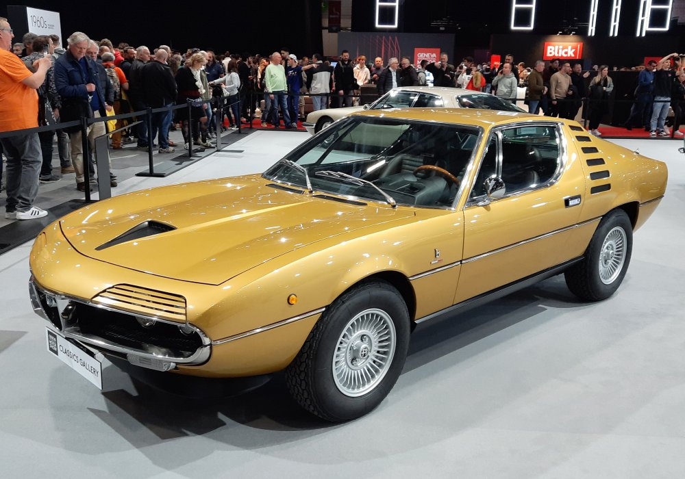 Alfa Romeo Montreal