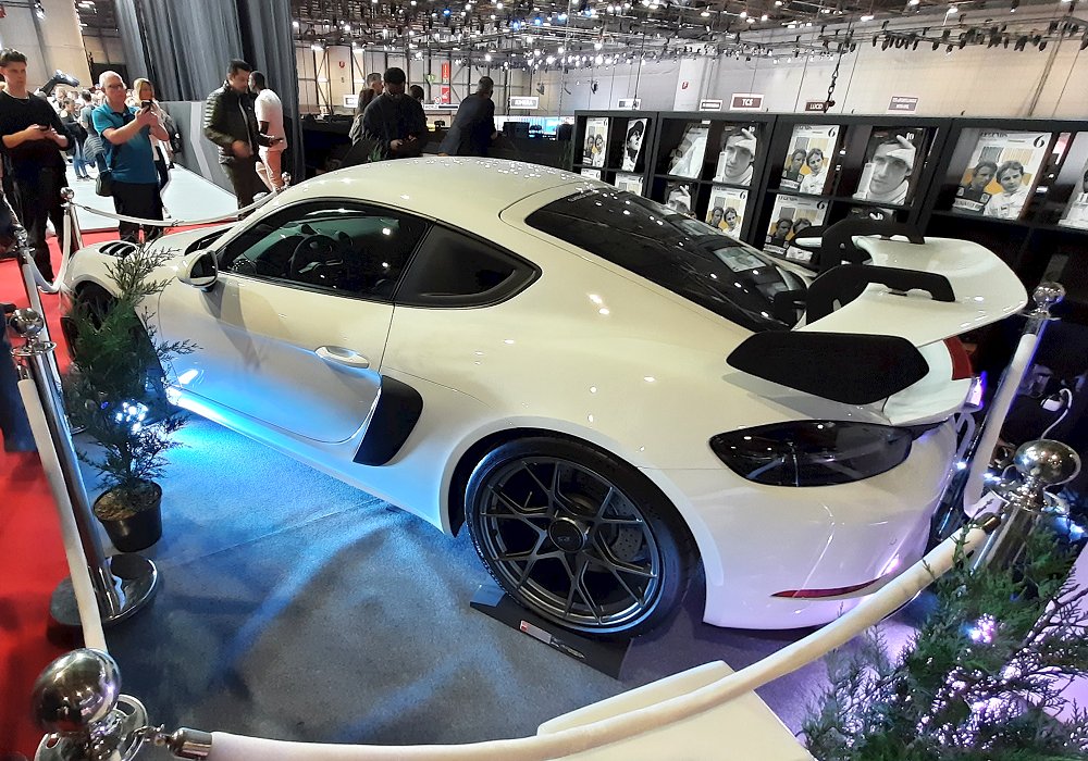 Porsche 718 Cayman GT4 RS, 2022