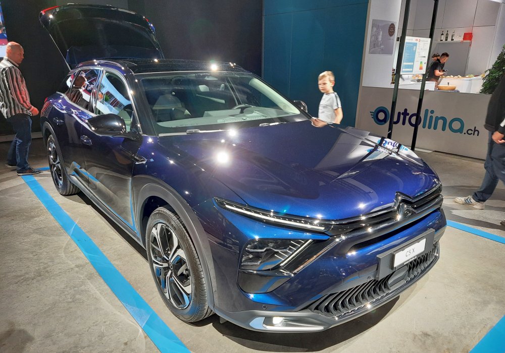 Citron C5 X Hybrid 225, 2024