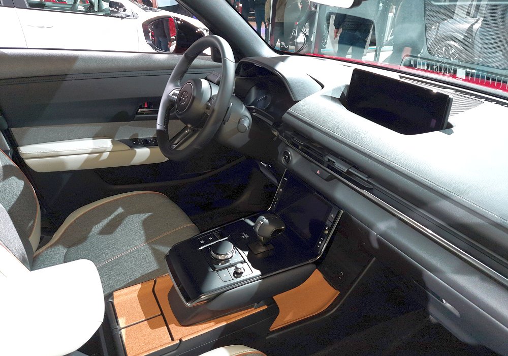 Mazda MX-30 e-Skyactiv R-EV 170, 2024