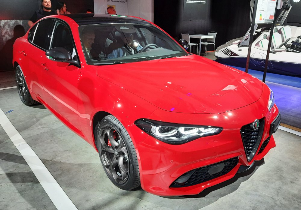 Alfa Romeo Giulia Q4 2.0 Turbo, 2024