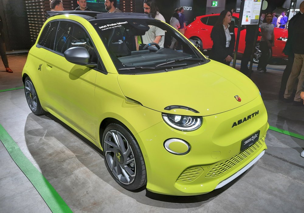 Abarth 500e Cabrio Turismo