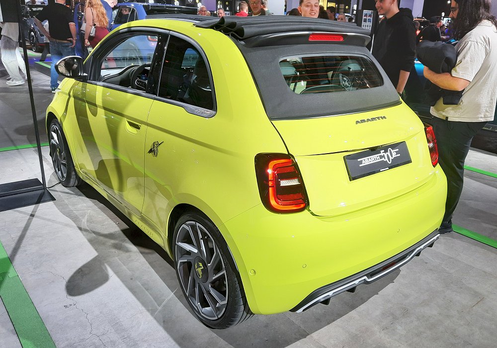 Abarth 500e Cabrio Turismo
