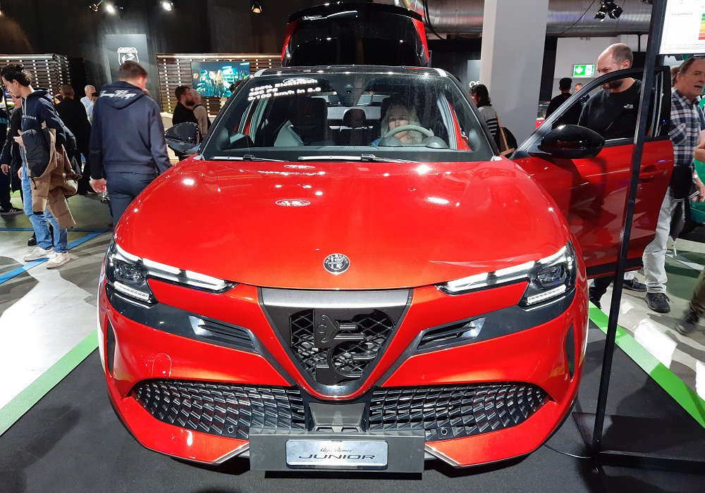 Alfa Romeo Junior Elettrica 280 Veloce, 2024