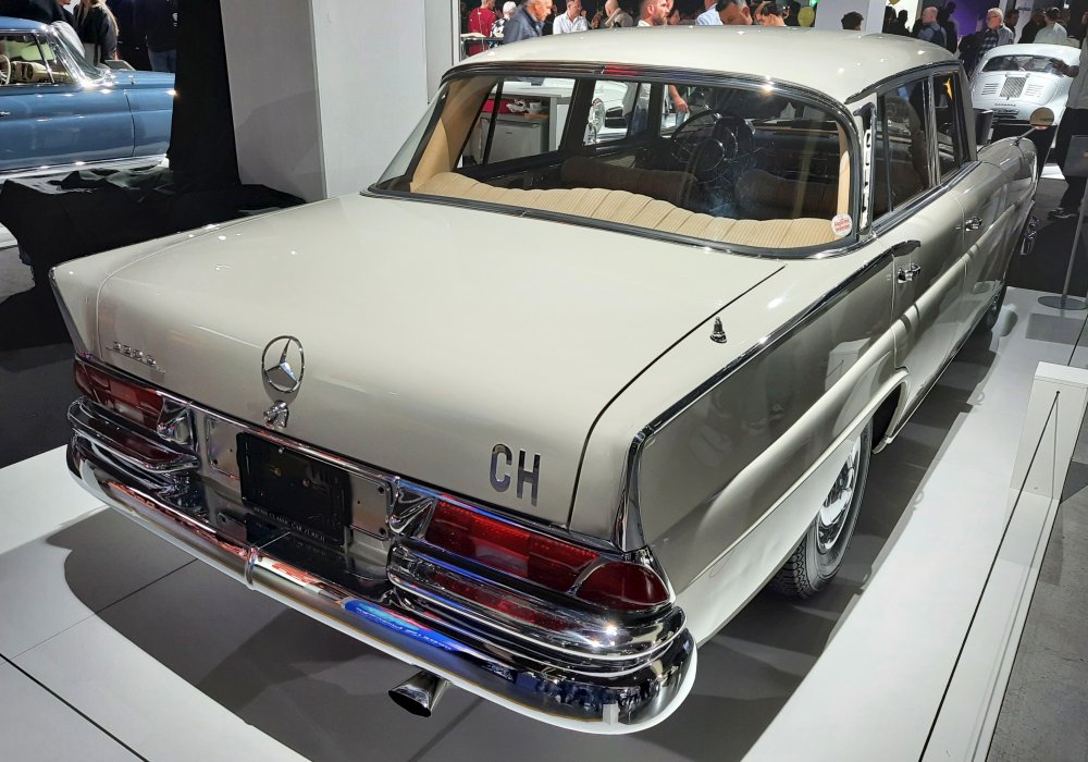 Mercedes-Benz 220 Sb