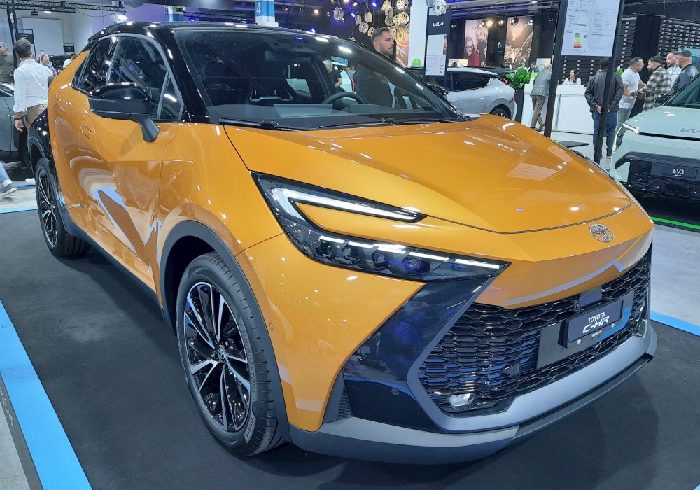 Toyota C-HR 2.0 PHEV, 2024