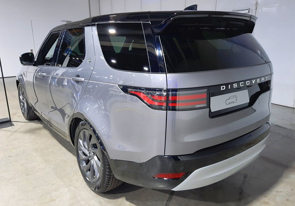 Land Rover Discovery 3.0 D300, 2024